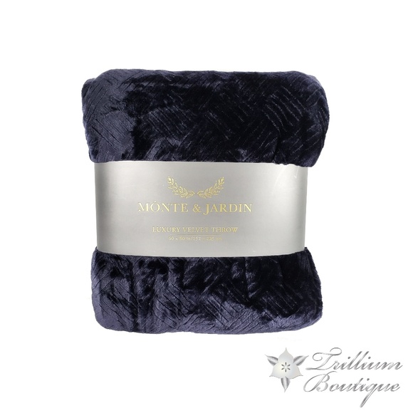Monte & Jardin Embossed Luxury Velvet Throw Blue - Picture 2 of 7